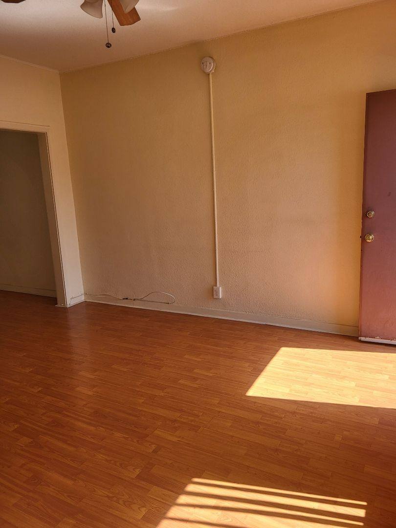 Apartment for rent at 828 S Glendale Ave #12, Glendale, CA 91205
