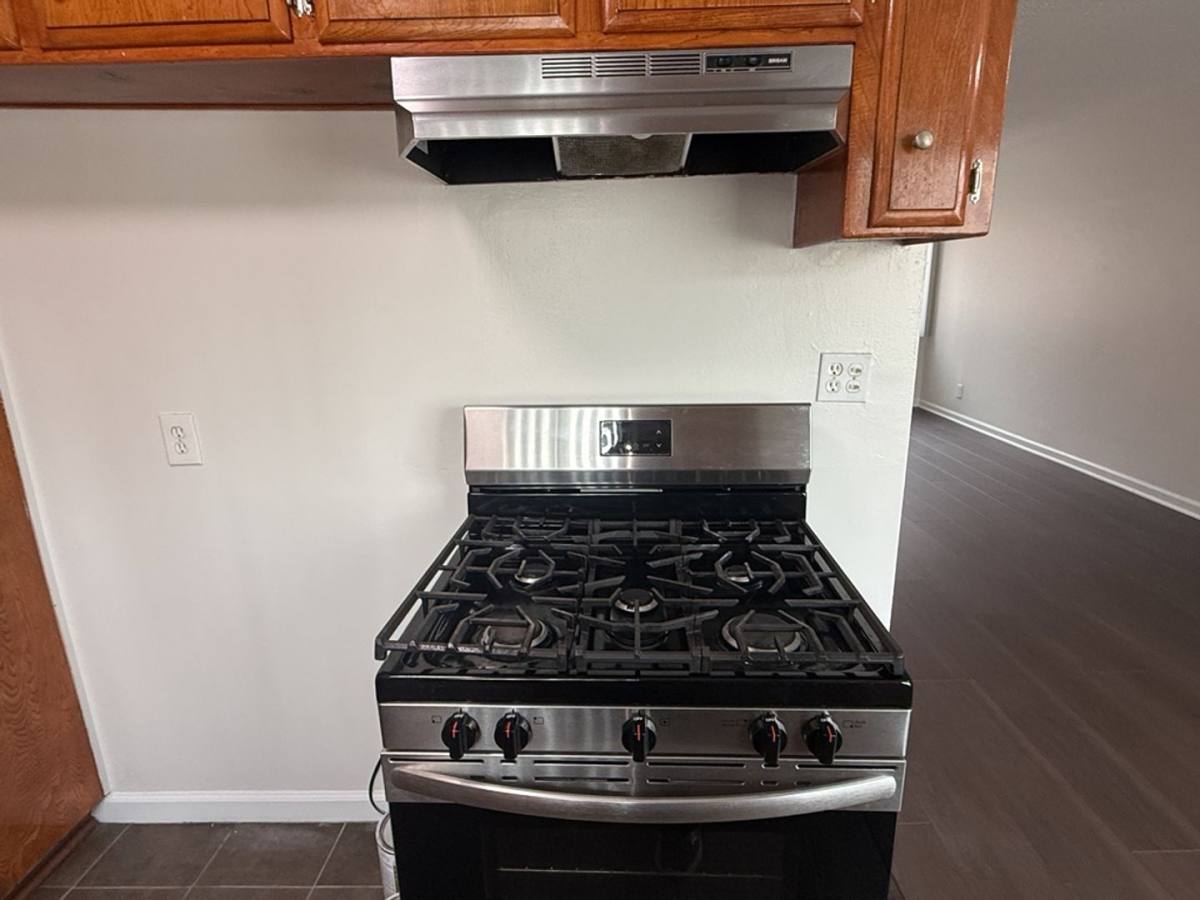 Apartment for rent at 6126 Fulton Ave, Van Nuys, CA 91401
