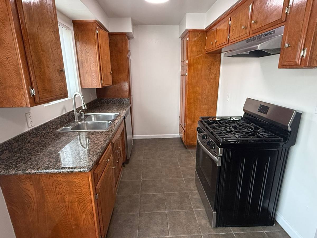 Apartment for rent at 6126 Fulton Ave, Van Nuys, CA 91401