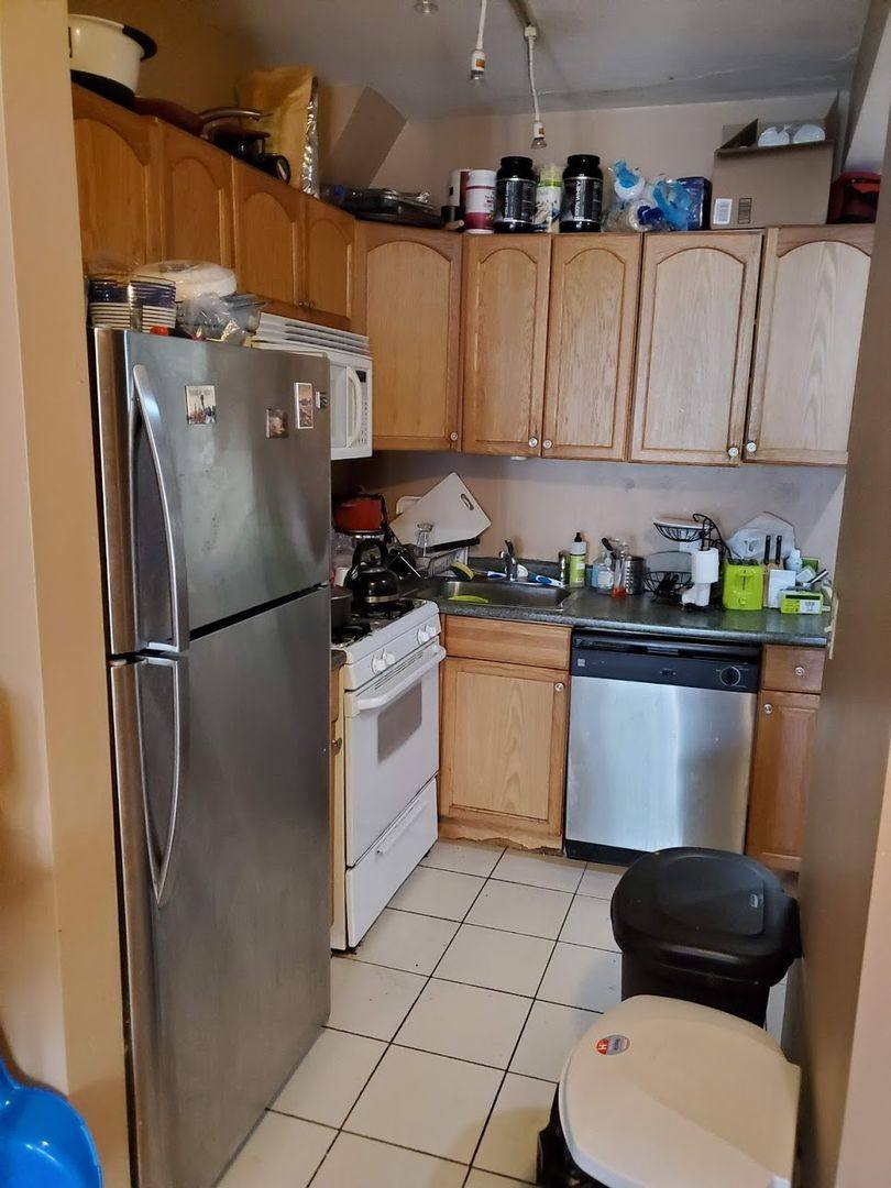 Townhouse for rent at 49 Blvd Terrace #4, Allston, MA 02134