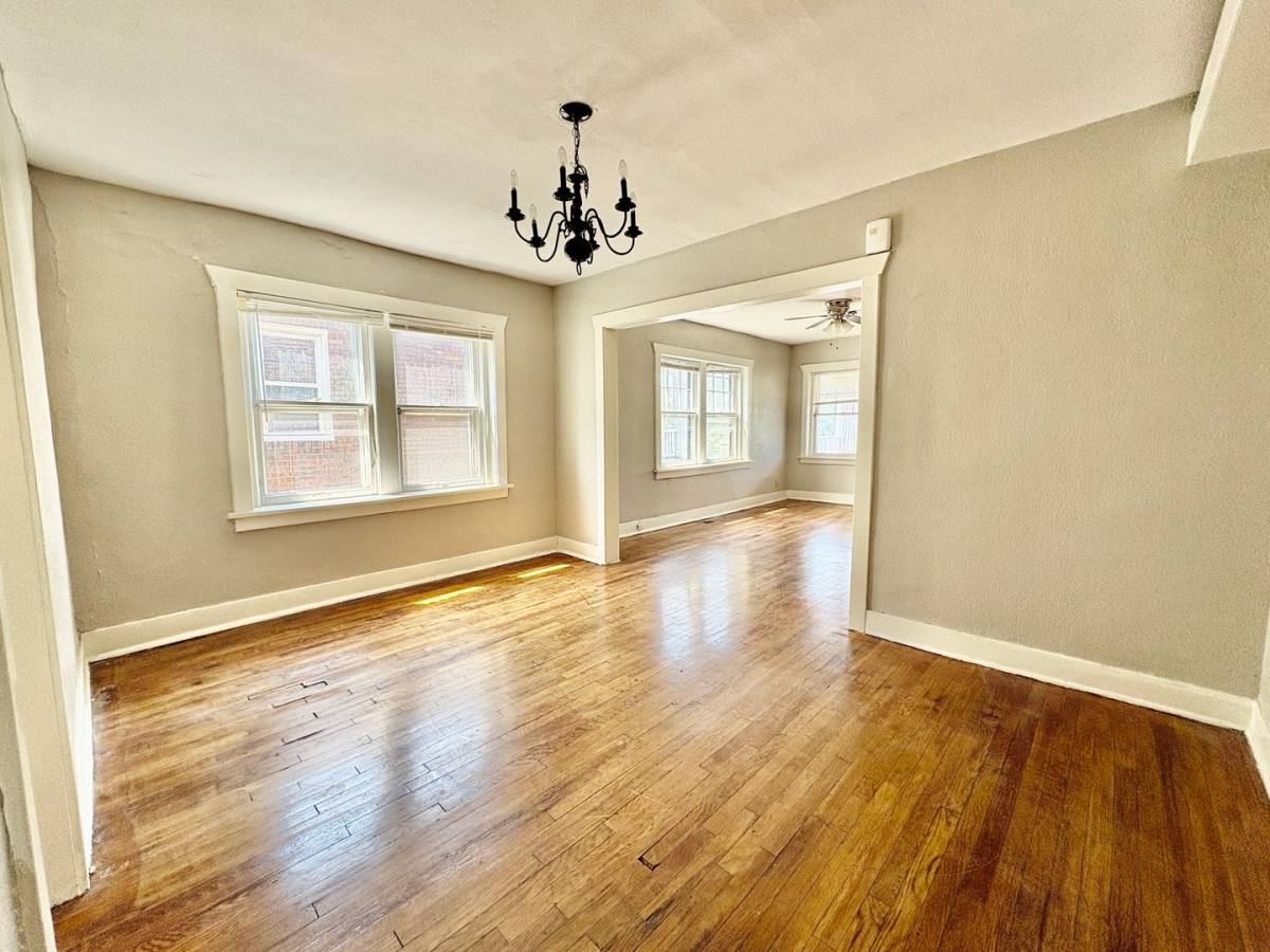 Apartment for rent at 201 W 38th St, Kansas City, MO 64111