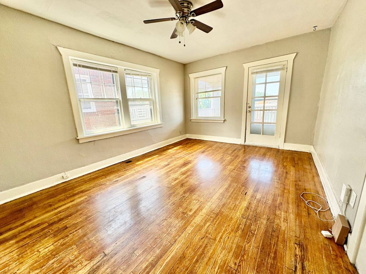 Apartment for rent at 201 W 38th St, Kansas City, MO 64111