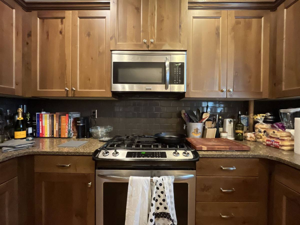 House for rent at 9304 N Macrum Ave, Portland, OR 97203