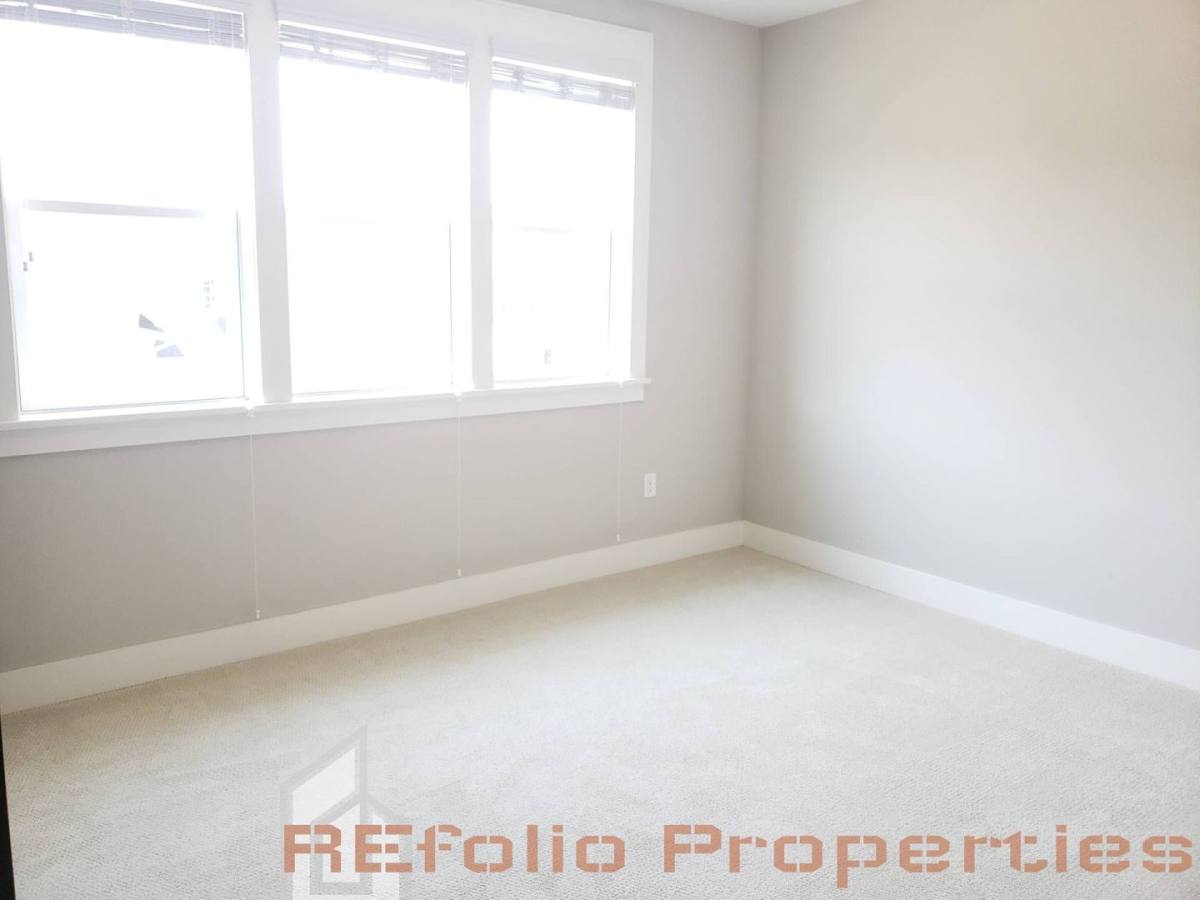 House for rent at 413 Ancient Oaks Dr, Holly Springs, NC 27540