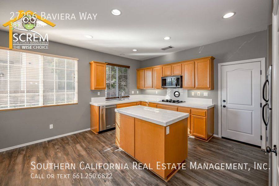 House for rent at 27256 Baviera Way, Stevenson Ranch, CA 91381