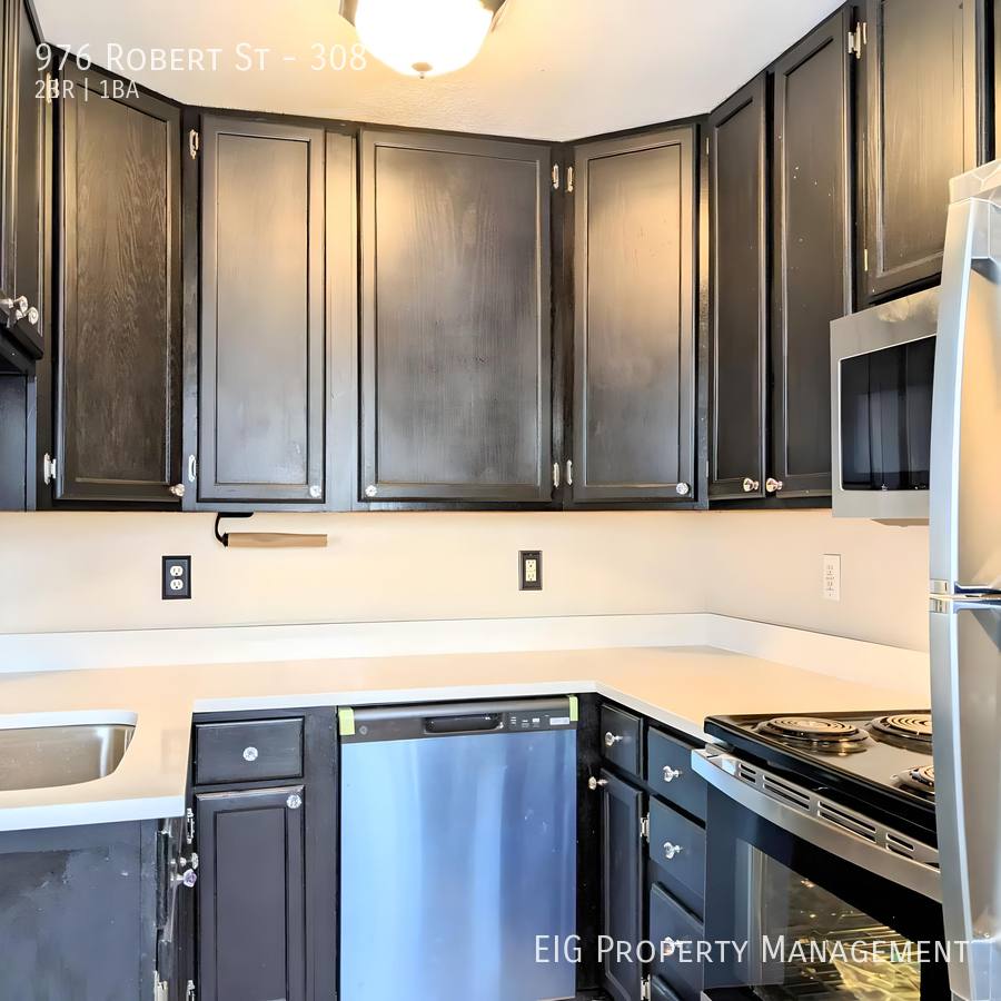 Condo for rent at 976 Robert St #308, Saint Paul, MN 55118
