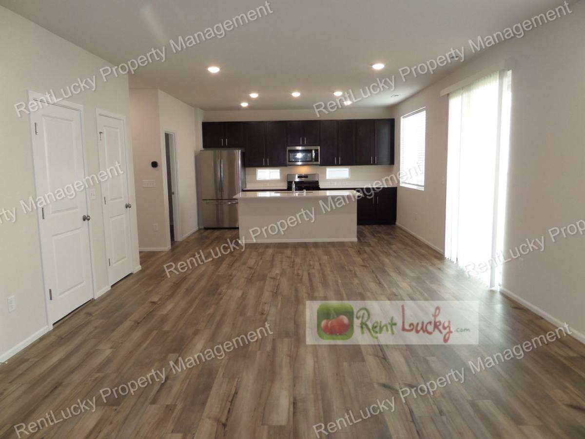 House for rent at 2816 Laurel Loop, Milton, WA 98354