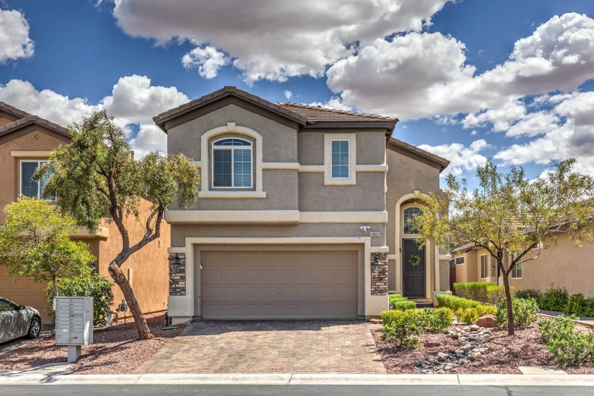 House for rent at 10037 Willowbrook Pond Rd, Las Vegas, NV 89148