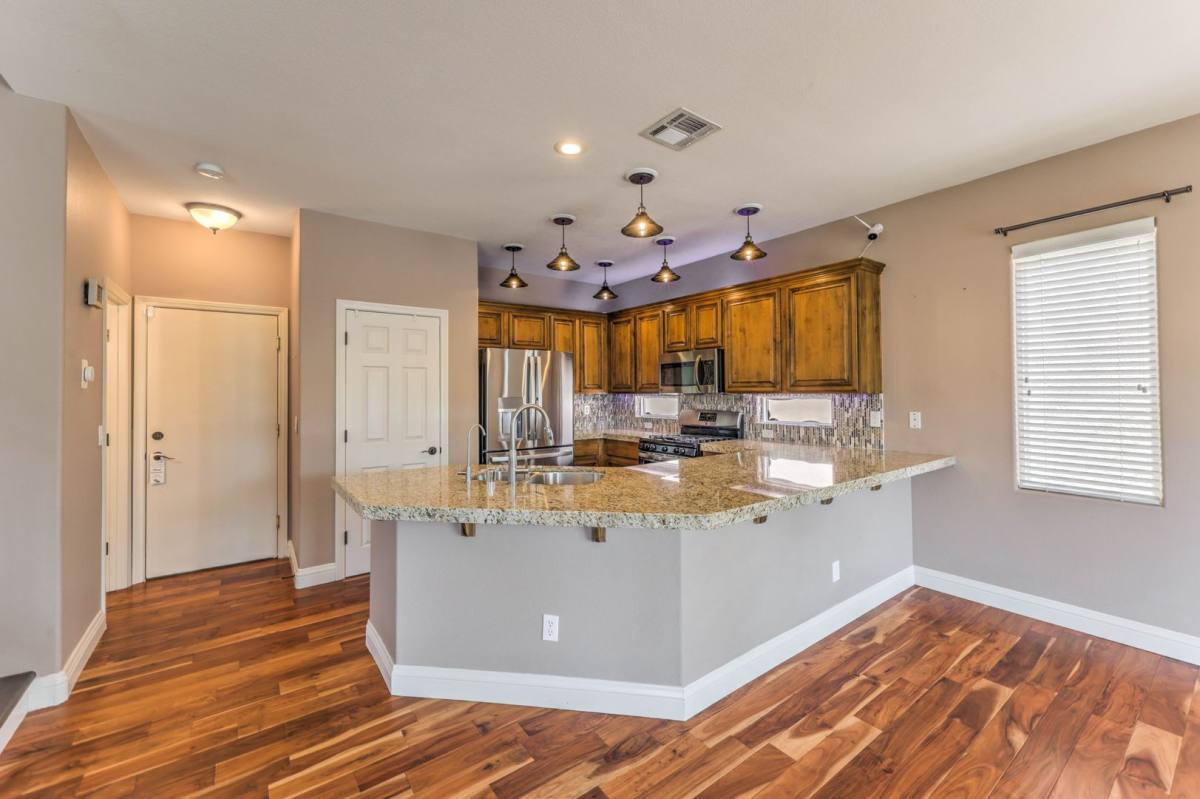 House for rent at 10037 Willowbrook Pond Rd, Las Vegas, NV 89148