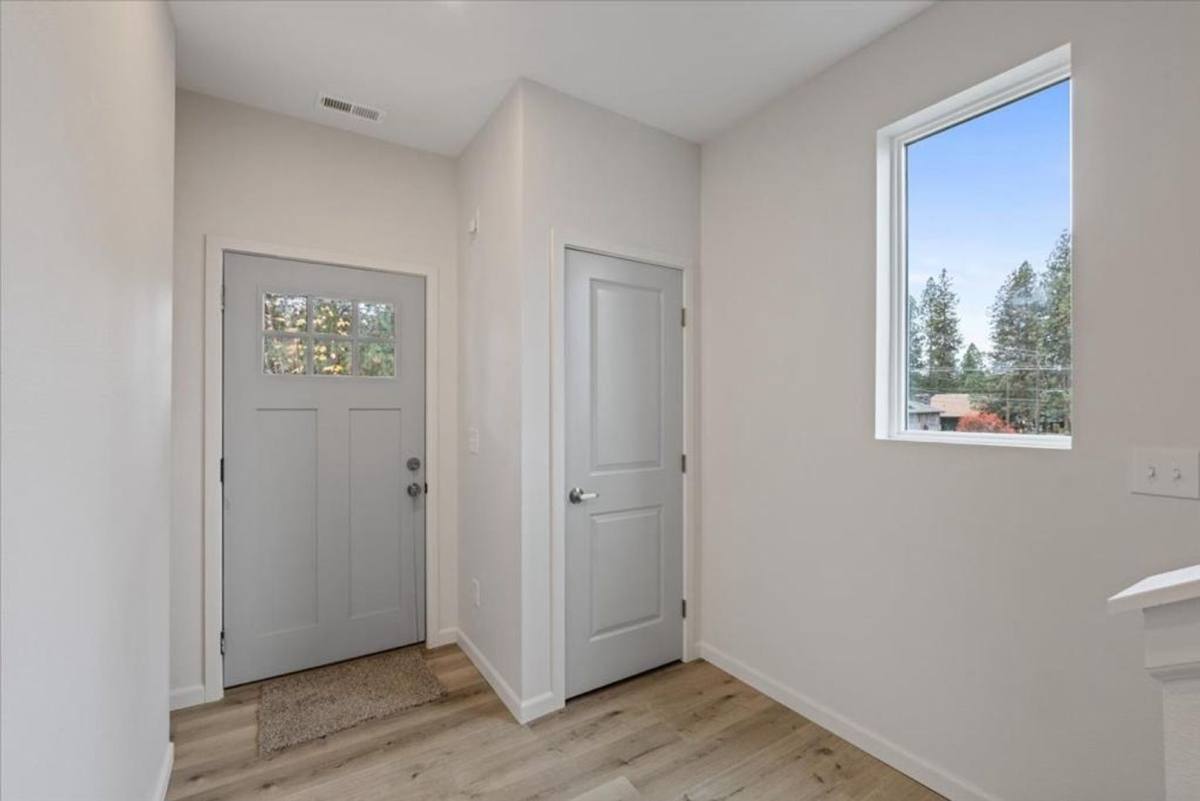 Townhouse for rent at 4237 E Pratt Ave, Spokane, WA 99202