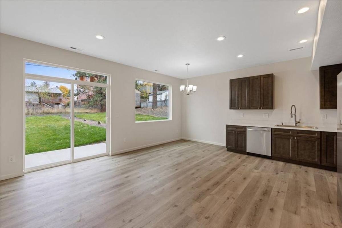 Townhouse for rent at 4237 E Pratt Ave, Spokane, WA 99202