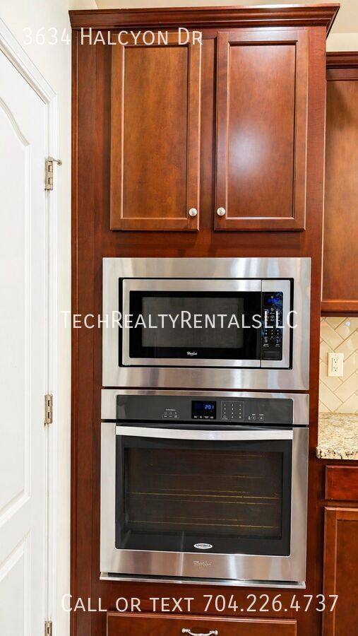 House for rent at 3634 Halcyon Dr, Huntersville, NC 28078