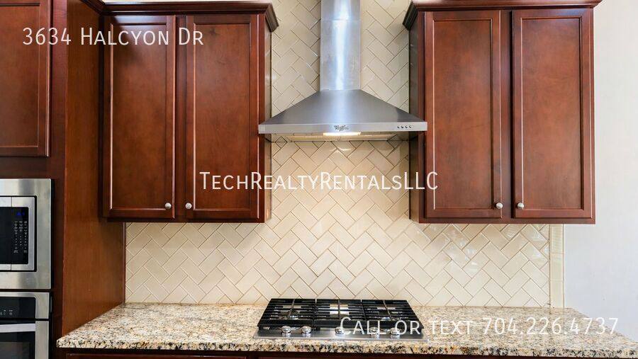 House for rent at 3634 Halcyon Dr, Huntersville, NC 28078