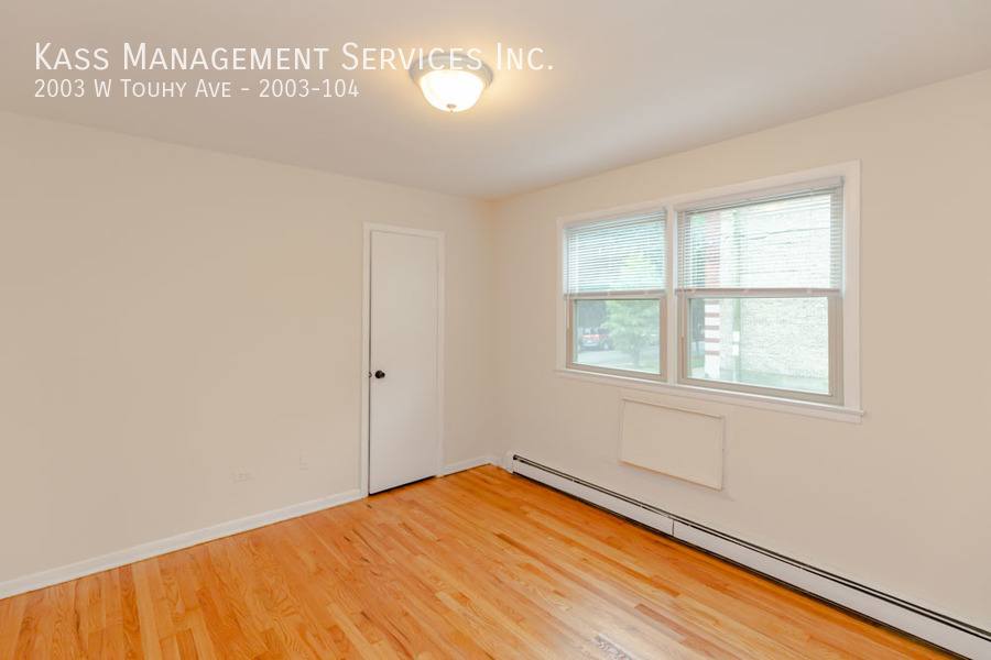 Apartment for rent at 2003 W Touhy Ave #104, Chicago, IL 60645
