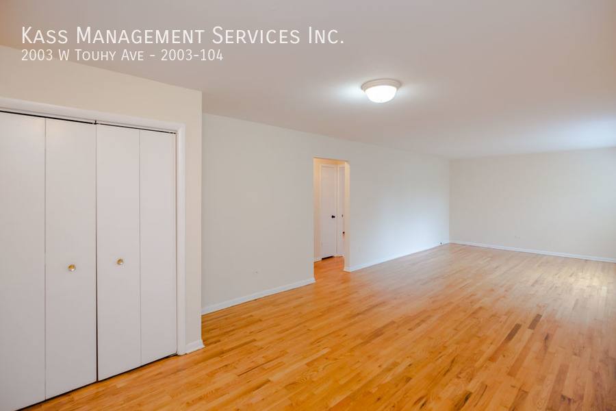 Apartment for rent at 2003 W Touhy Ave #104, Chicago, IL 60645