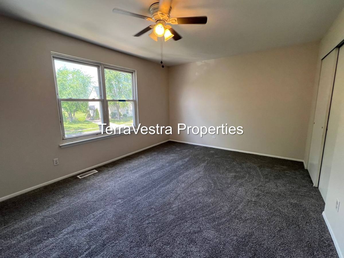 Apartment for rent at 13-15 Grasmur Court, Berlin, NJ 08009