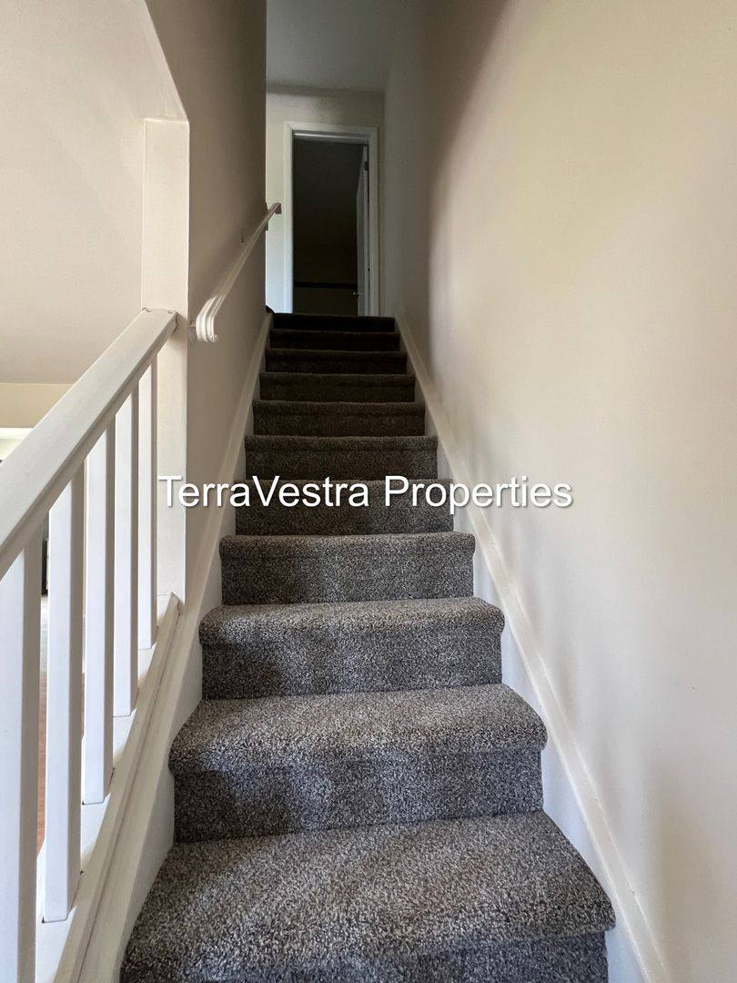 Apartment for rent at 13-15 Grasmur Court, Berlin, NJ 08009