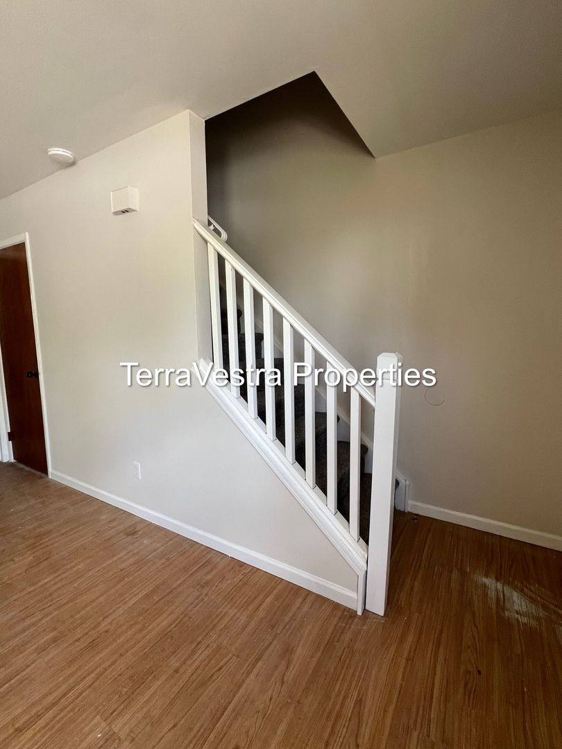 Apartment for rent at 13-15 Grasmur Court, Berlin, NJ 08009