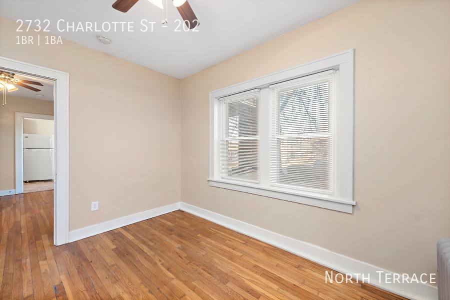 Apartment for rent at 2732 Charlotte St #202, Kansas City, MO 64109