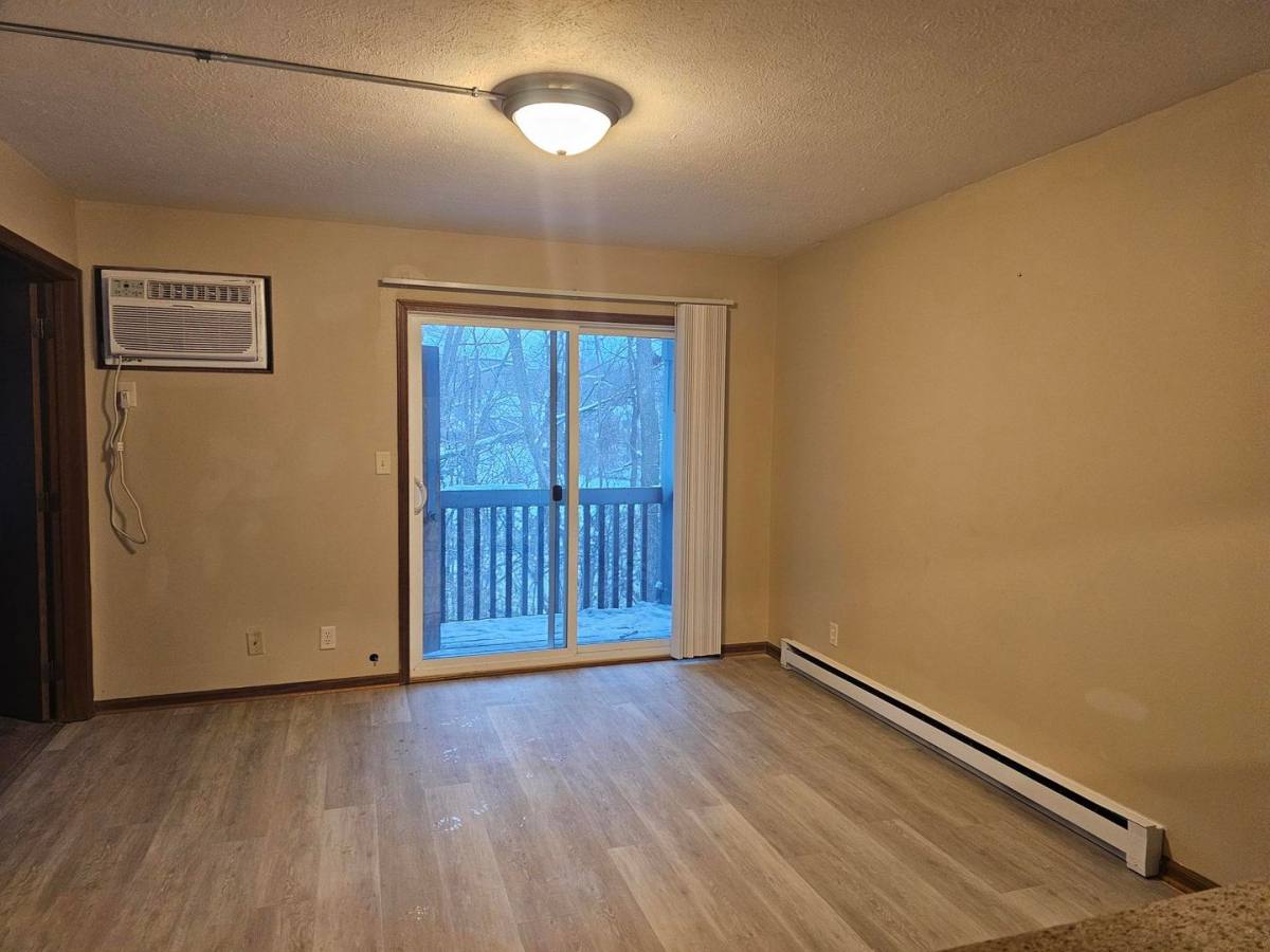 Apartment for rent at 5022 E Riverside Blvd, Loves Park, IL 61111