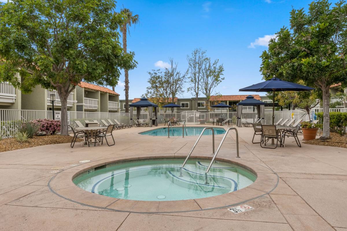 Apartment for rent at 10300 La Hacienda Ave, Fountain Valley, CA 92708