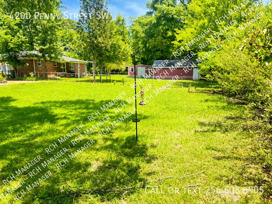 House for rent at 4507 Austin Ave NW, Huntsville, AL 35805
