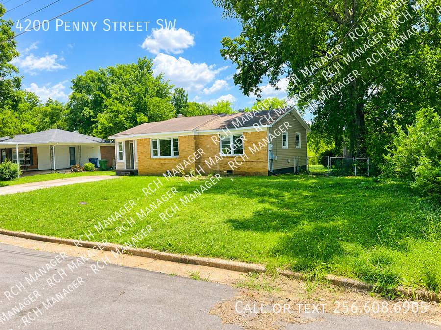 House for rent at 4507 Austin Ave NW, Huntsville, AL 35805