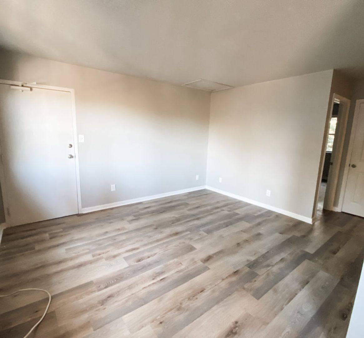 Apartment for rent at 3614 Kelly Circle #F, Louisville, TN 37777