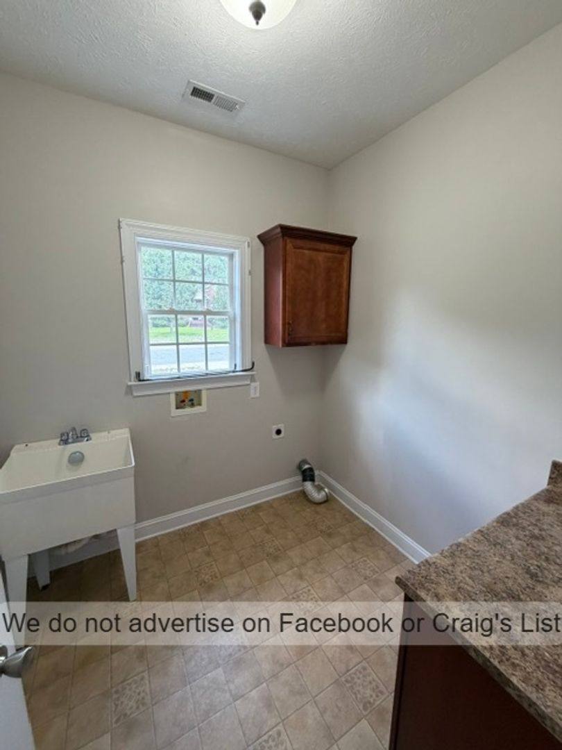 House for rent at 3906 Tasha Dr, Hope Mills, NC 28348