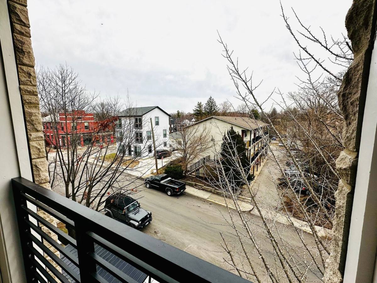 Apartment for rent at 515-527 N Grant St, Bloomington, IN 47408