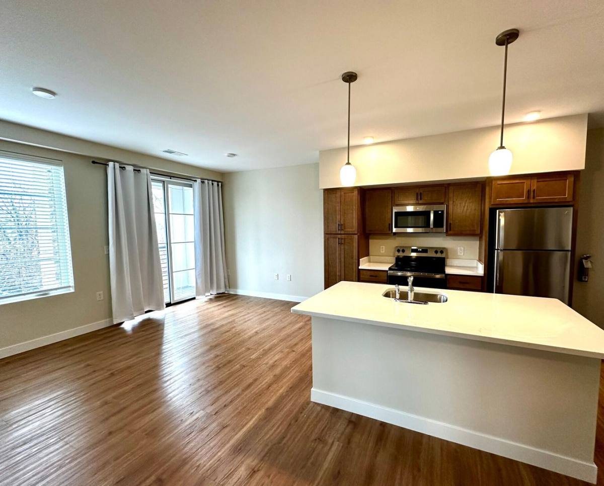 Apartment for rent at 515-527 N Grant St, Bloomington, IN 47408