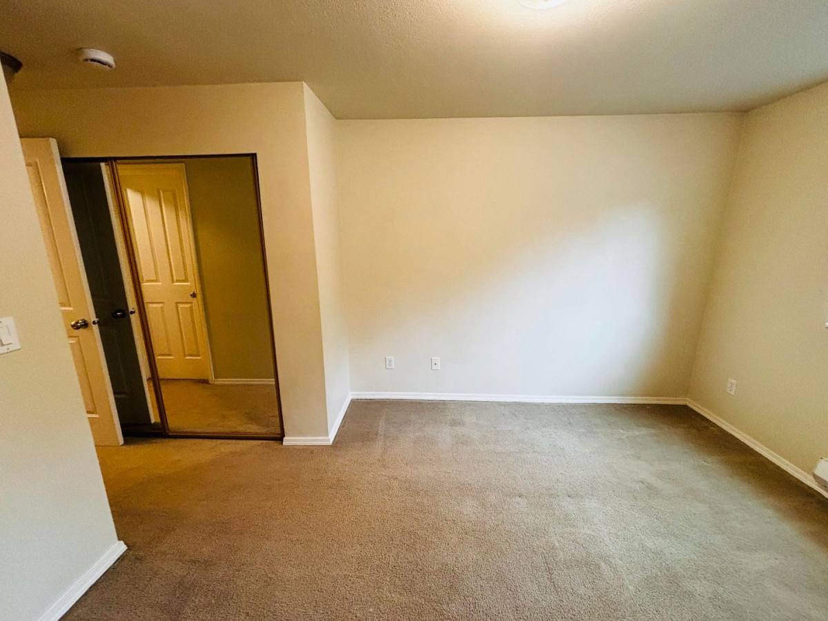 Condo for rent at 1009 112th St SE #B203, Everett, WA 98208