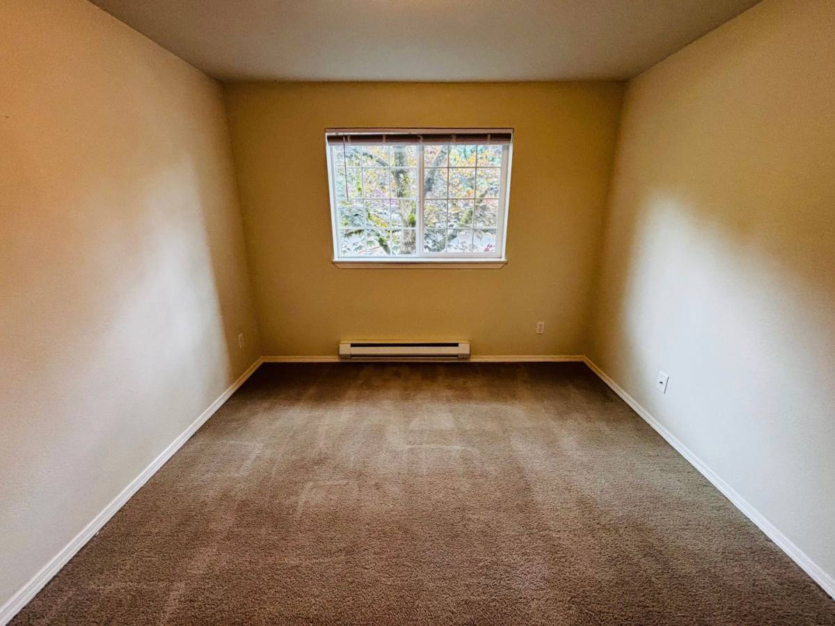 Condo for rent at 1009 112th St SE #B203, Everett, WA 98208