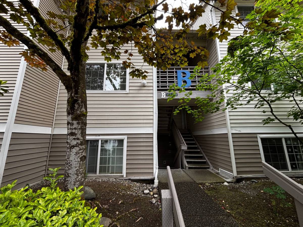 Condo for rent at 1009 112th St SE #B203, Everett, WA 98208