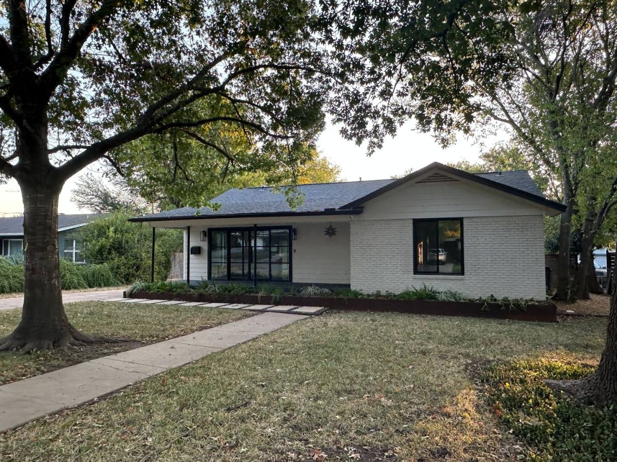 House for rent at 4711 Fairview Dr, Austin, TX 78731