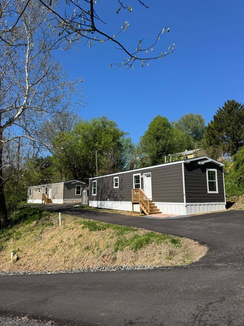 Apartment for rent at 465 Royal Manor Rd #2, Easton, PA 18042