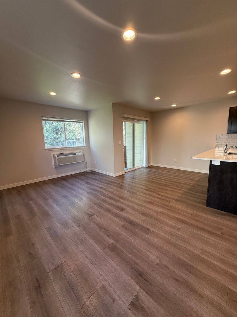 Townhouse for rent at 47 Samantha Court, Yakima, WA 98903