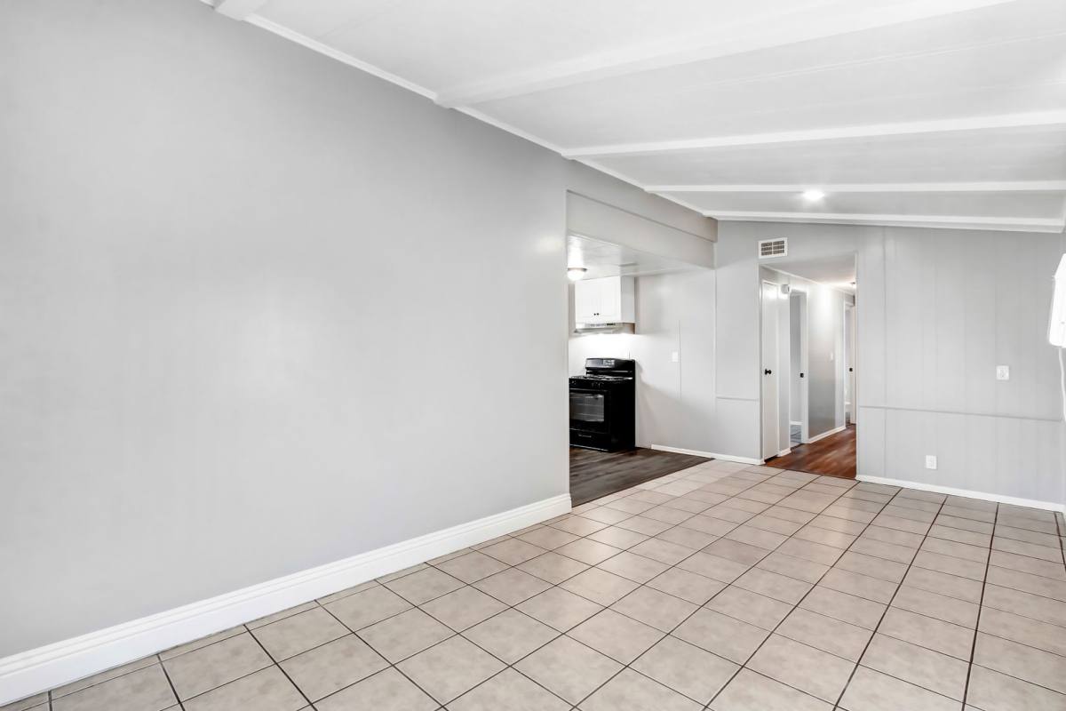 Apartment for rent at 10918 Jurupa Rd, Mira Loma, CA 91752