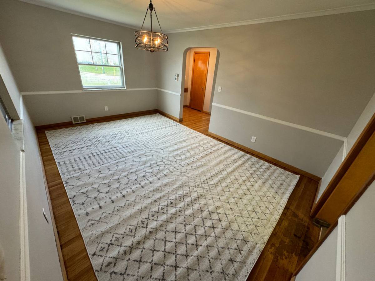 House for rent at 2770 Tremont Rd, Columbus, OH 43221