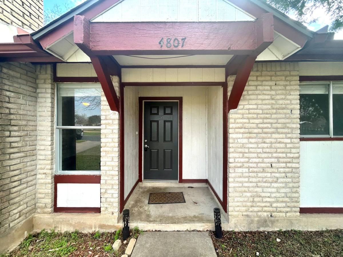 House for rent at 4807 Copperbend Blvd, Austin, TX 78744