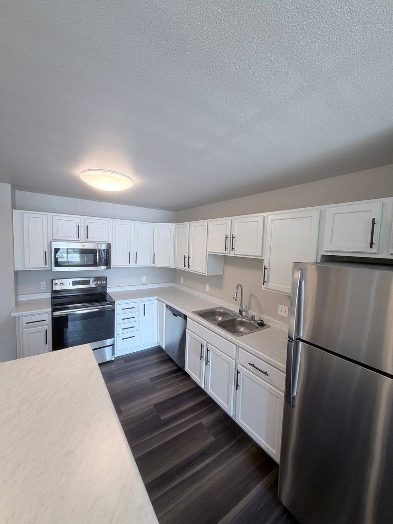 Apartment for rent at 1212 Washington Ave, Detroit Lakes, MN 56501