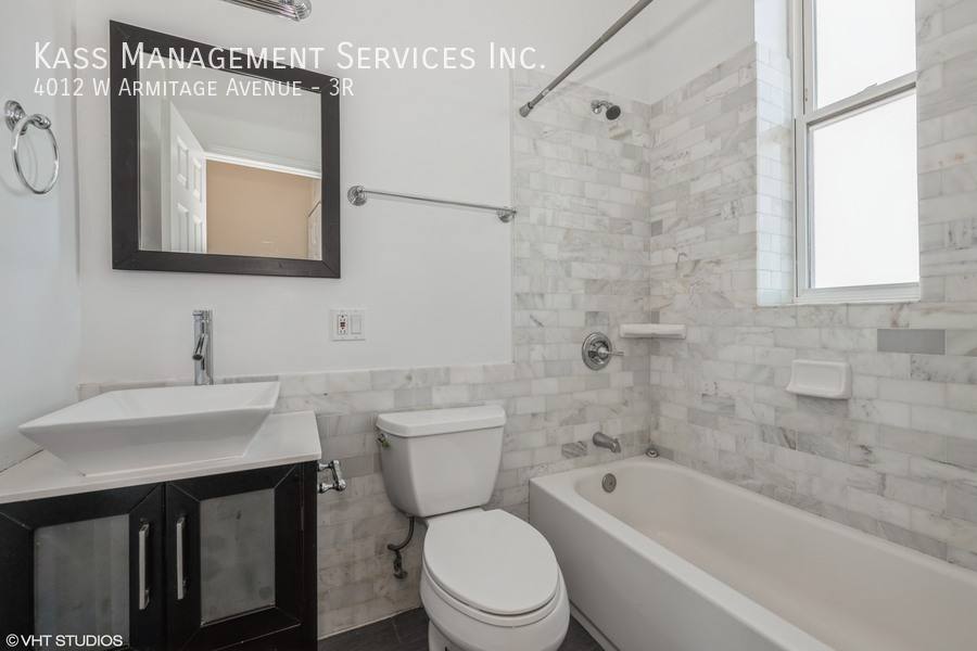 Apartment for rent at 4012 W Armitage Ave #3R, Chicago, IL 60639