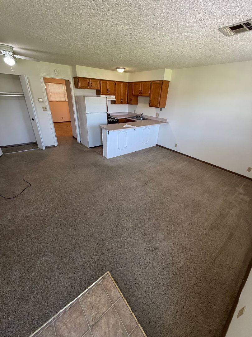Apartment for rent at 2151 E Columbia St, Evansville, IN 47711