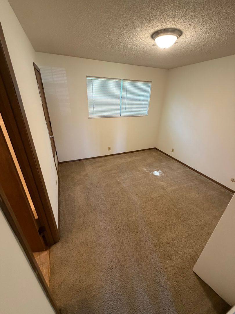 Apartment for rent at 2151 E Columbia St, Evansville, IN 47711