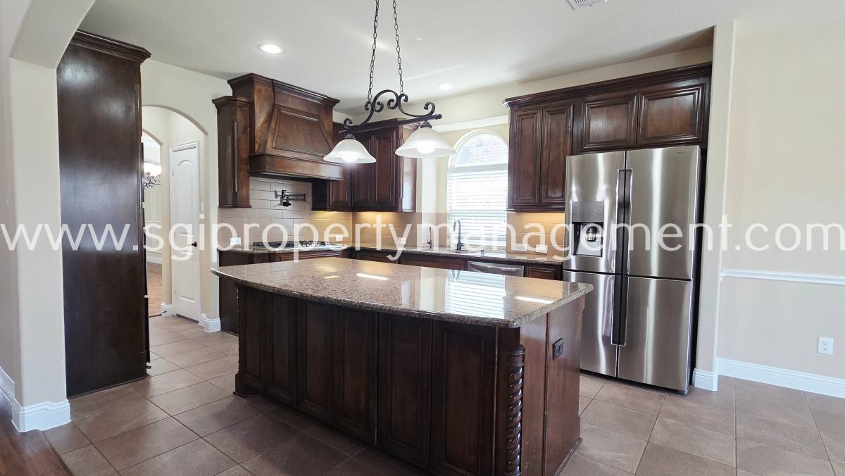 House for rent at 12381 Summertree Dr, Frisco, TX 75035