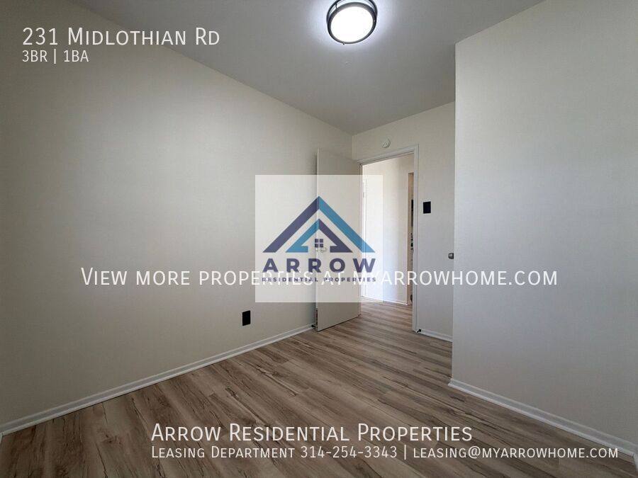 House for rent at 231 Midlothian Rd, Saint Louis, MO 63137