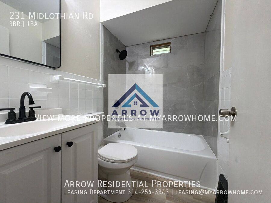 House for rent at 231 Midlothian Rd, Saint Louis, MO 63137