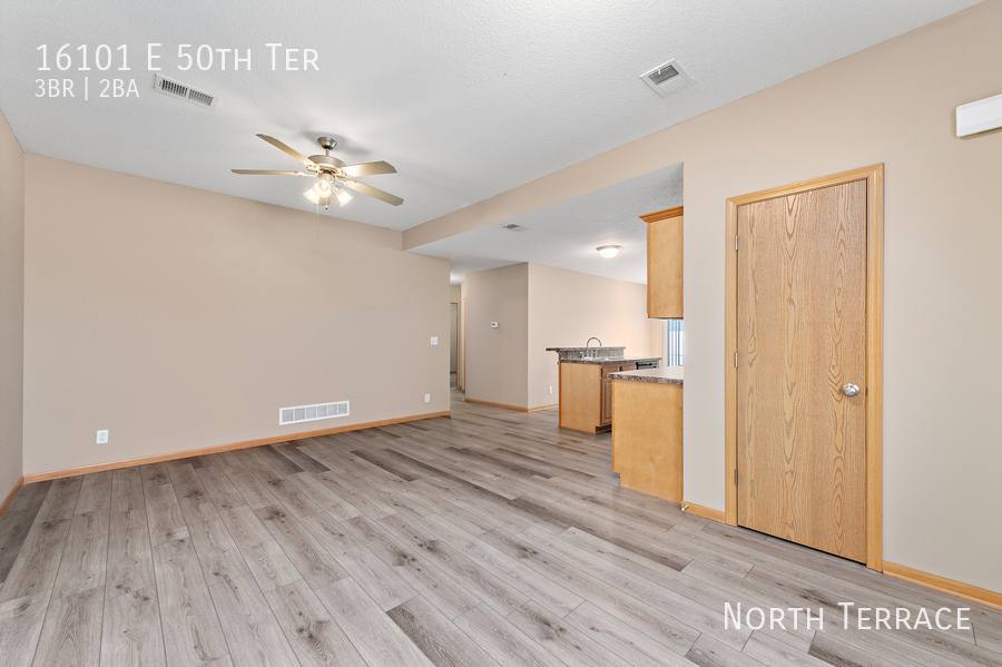 Townhouse for rent at 16101 E 50th Terrace, Kansas City, MO 64136