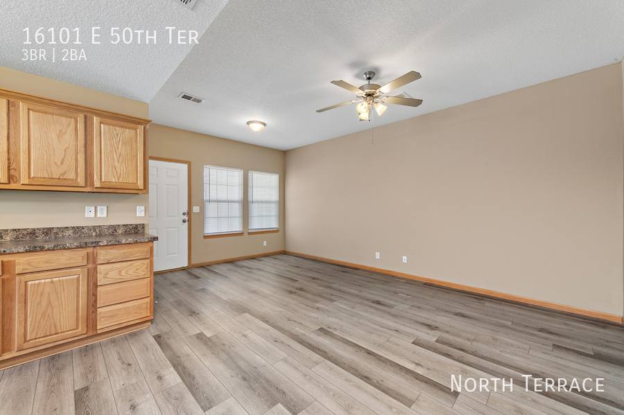Townhouse for rent at 16101 E 50th Terrace, Kansas City, MO 64136
