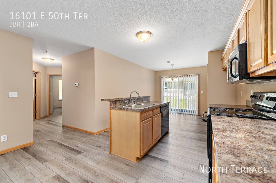 Townhouse for rent at 16101 E 50th Terrace, Kansas City, MO 64136